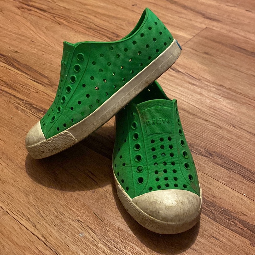 Natives size 10